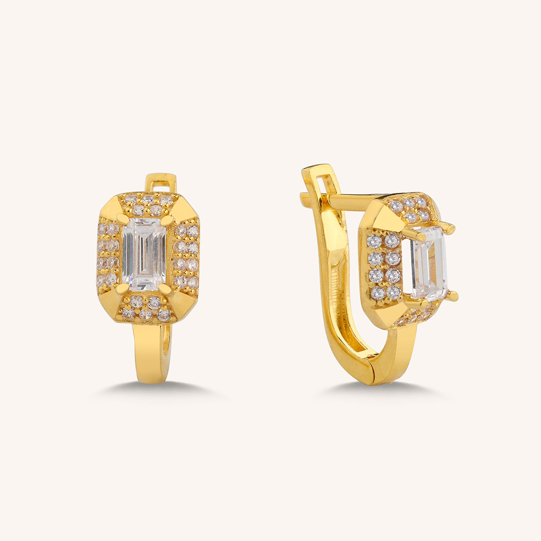 22 Ayar Altın Baget Taşlı Küpe