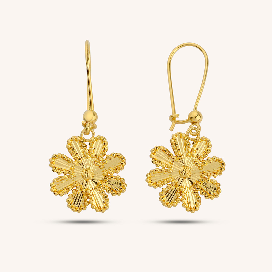 22 Ayar Altın Dorikalı Tırnakçakılı Küpe